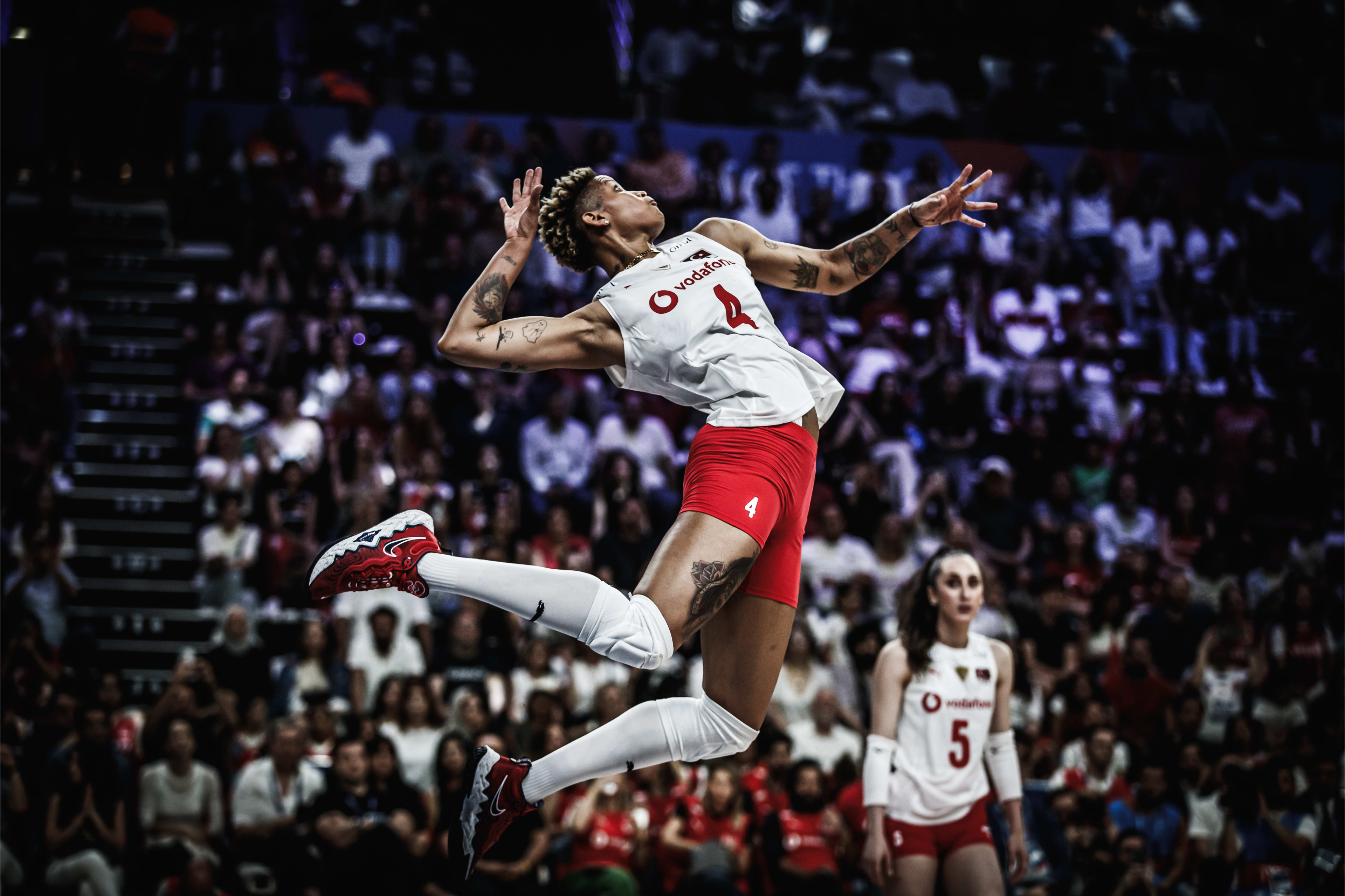 世界赛舞台，排球代表国家出征荣耀