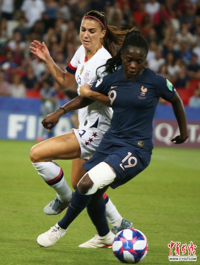 关于法国队绝杀日本队，黄鸭组合统治全场的信息