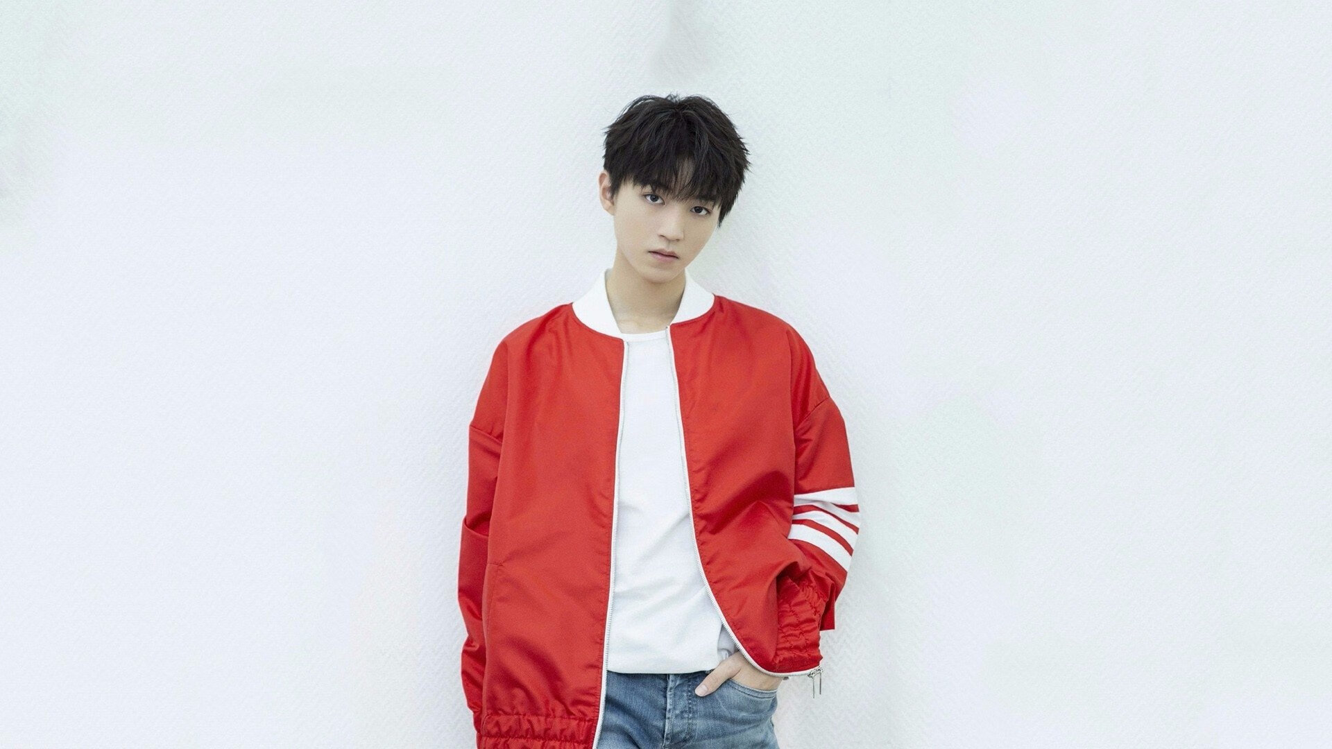 当萨卡滑跪庆祝时，屏幕闪现伊拉克带走皇家社会—一次数据流离奇的时空折叠