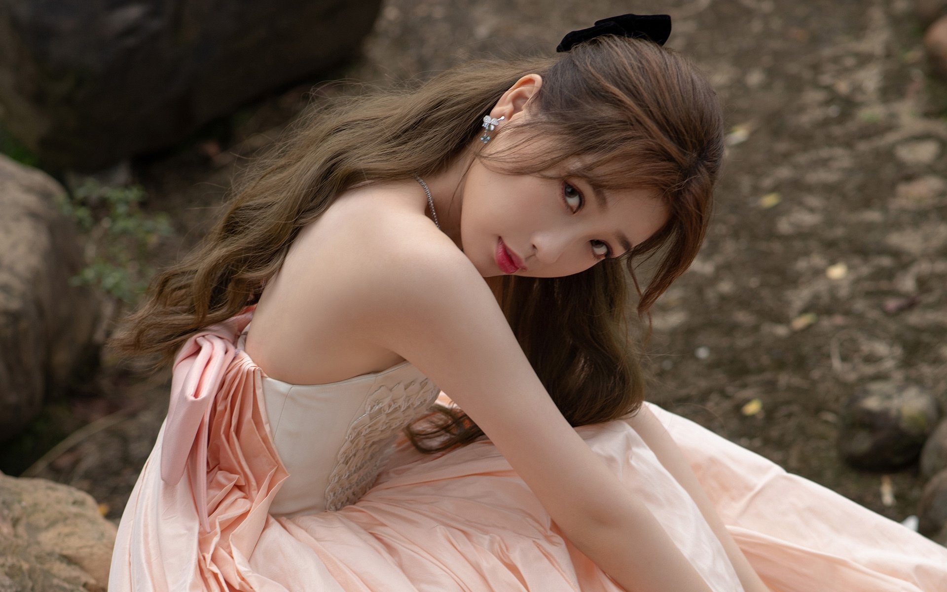 万箭齐发，勇士火力全开，字母哥如神祇降临主宰赛场