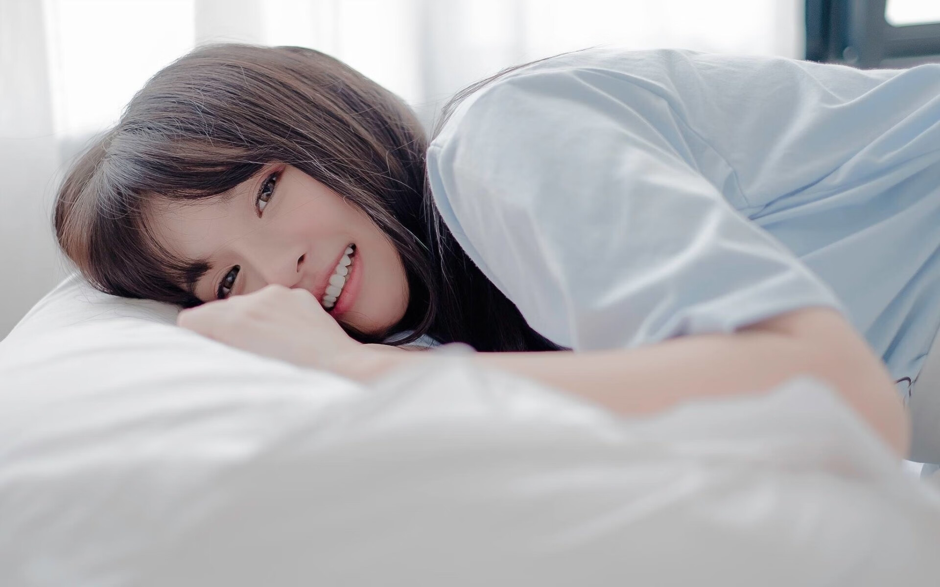 阿提哈德的暴雨,弗拉霍维奇帽子戏法,哥伦比亚巅峰内战争艳,曼城苦战登顶